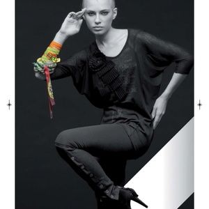 NWT 2026-Paris Black Top S